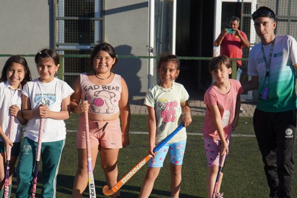 CIERRE DE HOCKEY INFANTIL CON MUESTRA DEL EQUIPO